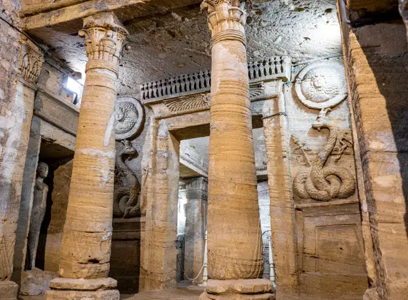 Foto che immortala le Catacombe di Kom el-Shoqafa tra le cose da vedere ad Alessandria D'Egitto