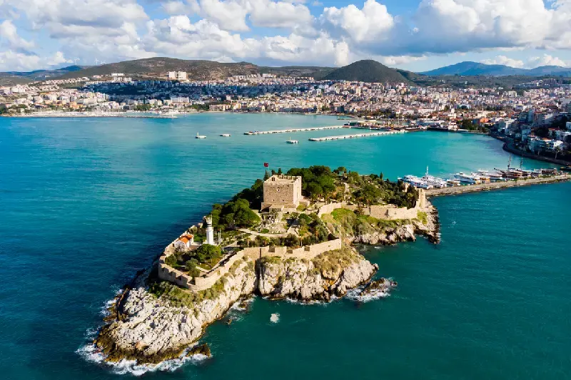 il mare a kusadasi , kusadasi turchia