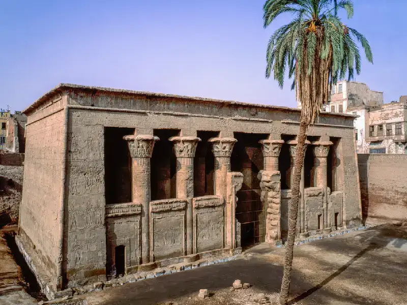 Il Tempio di Khnum: cuore spirituale di Esna