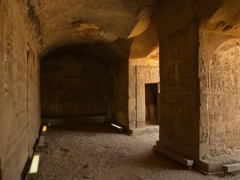 Tombe rupestri e vita quotidiana degli antichi egizi