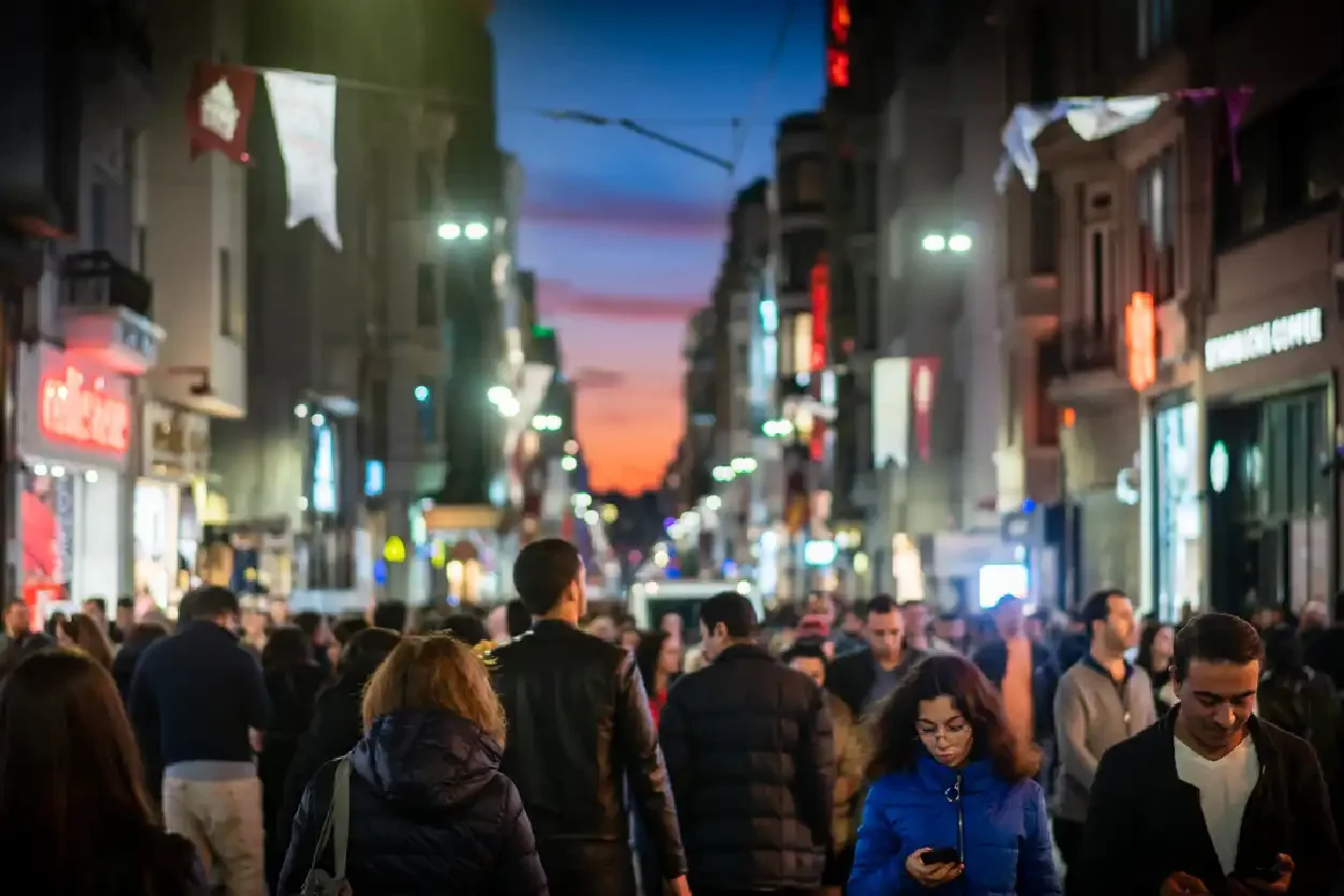 istiklal street istanbul, Piazza Taksim