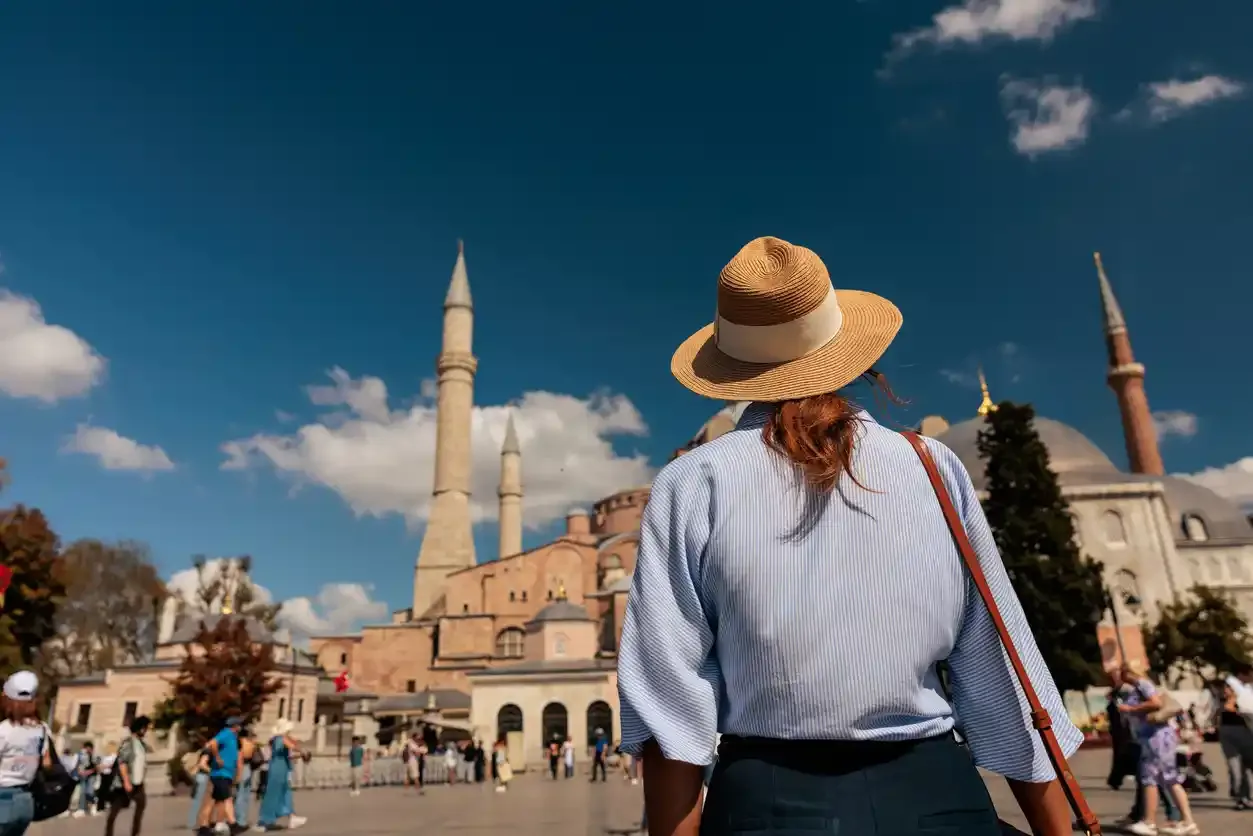 una turista ad Istanbul , come vestirsi in Turchia 