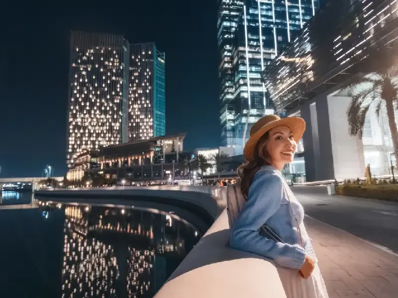 donna a cornich Abu Dhabi