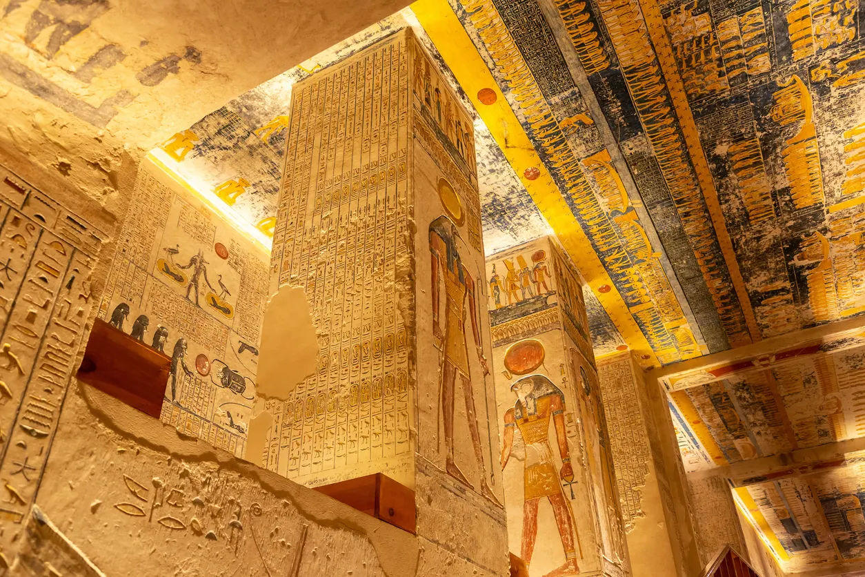 Tumba de Ramsés V y VI en el Valle de los Reyes, Luxor – cultura egipcia antigua.