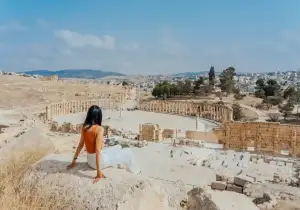 una donna in giordania, viaggio giordania
