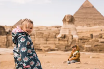 Vacanza con bambini, i bambini alle piramidi