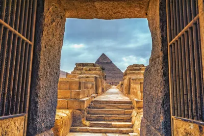 Il tempio della valle nella piana di Giza