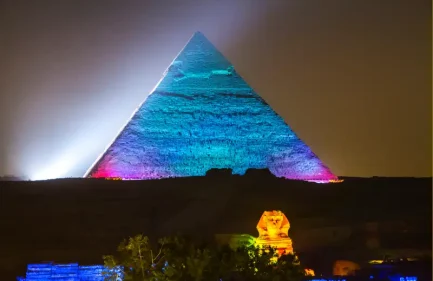 Tour spettacolo suoni e luci alle piramidi