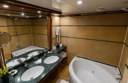 il bagno a bordo della crociera quest