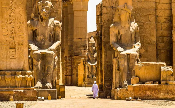 il tempio di luxor al mattino