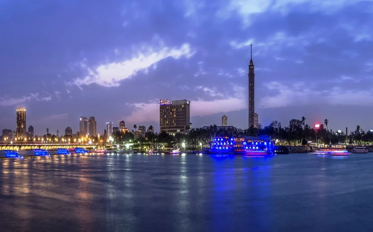 la Torre del Cairo a sera