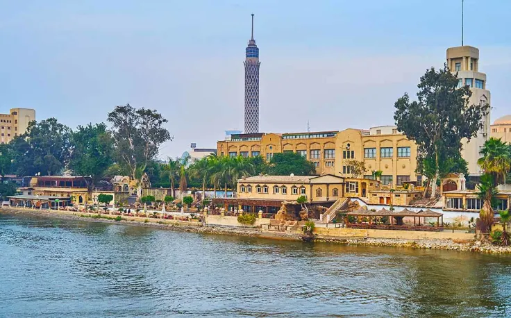 la Torre del Cairo alla mattina