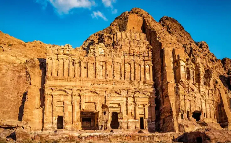 l'architettuta nabatea a petra , nabatei