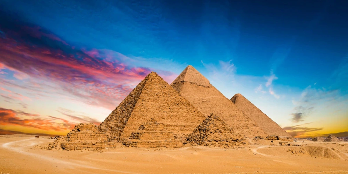 Le Piramidi di Giza