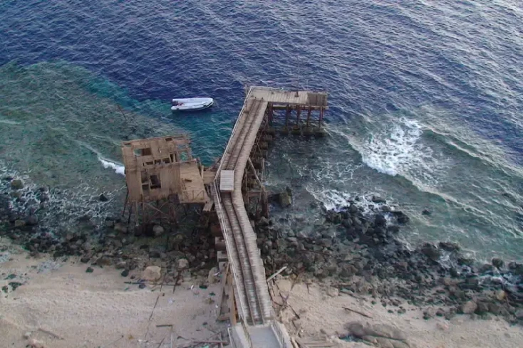 Isola del Mar Rosso, Le sole del Ikhwa