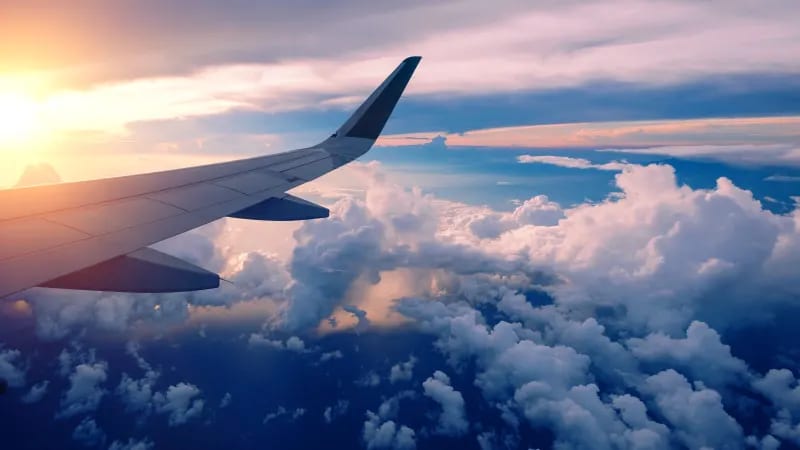 Vi flyger till Japan