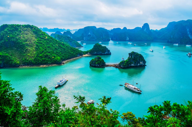 Kryssning p Halong Bay och ter i Hanoi