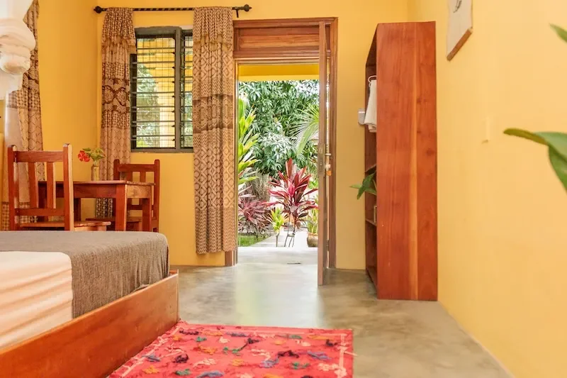 Mango Room