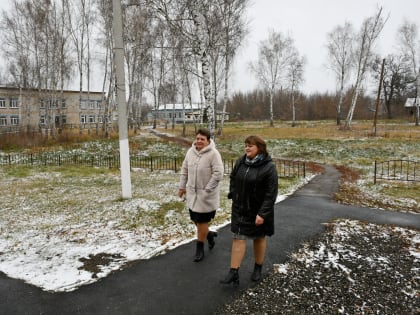 Глава Лопатинского района Ольга Лапшина проконтролировала благоустройство Даниловского сельсовета