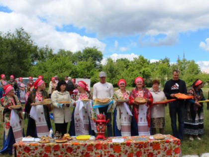 В Кузнецком районе прошел Муниципальный пикник «Пирог-Fest 2019»