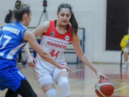 «Юность» сохранила лидерство, спасшись во втором матче с «Енисеем»-2