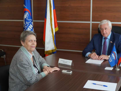 Александр Ломовцев провел прием граждан в региональной общественной приемной партии «Единая Россия»