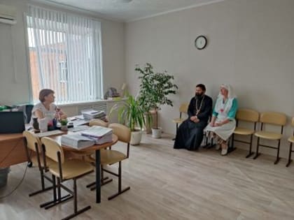 Руководитель социального отдела епархии посетил Мокшанский детский дом