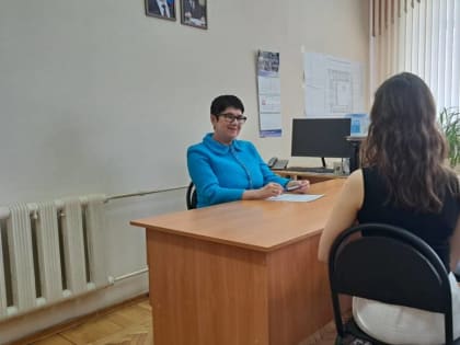 Нелли Шумилина провела тематический прием вопросам материнства и детства