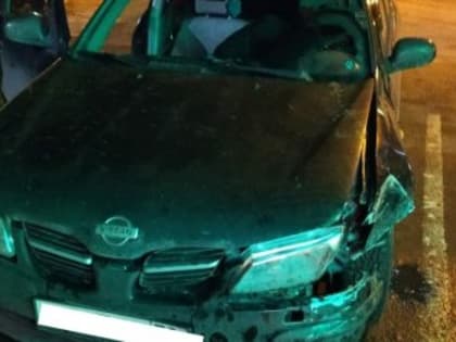 Молодой зареченец врезался в столб и уехал с места ДТП