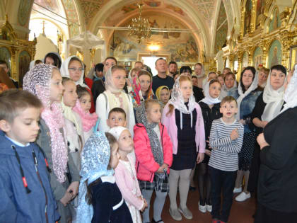 Воспитанники воскресной школы при Петропавловском храме совершили паломническую поездку по храмам и монастырям Пензы