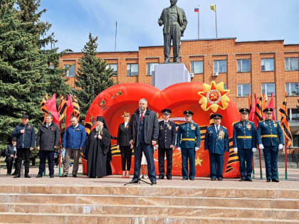 Алексей Марьин поздравил сердобчан с Днем Победы
