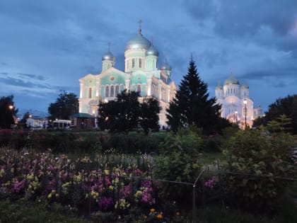 Паломники из Пензы посетили Дивеево