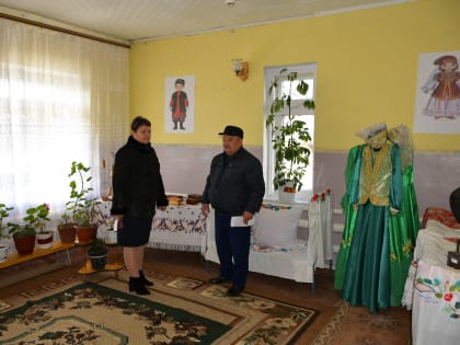 Глава Лопатинского района Ольга Лапшина проконтролировала благоустройство Старовершаутского сельсовета