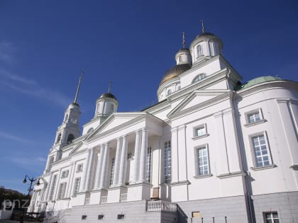 Иван Белозерцев провел совещание в Спасском соборе