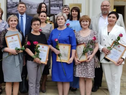 Город поздравил своих медицинских работников с профессиональным праздником