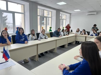 В штабе общественной поддержки прошла лекция на тему «Донорство костного мозга» для активистов и студентов медицинских колледжей