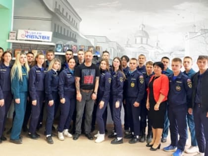 В городской библиотеке №19 состоялась творческая встреча с пензенским писателем Вадимом Белотеловым