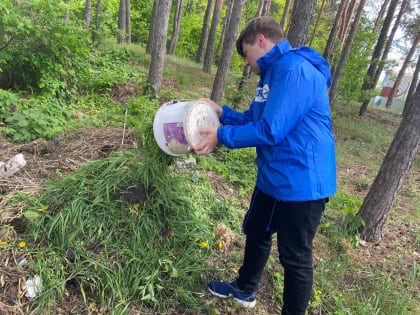 Пензенские активисты «Молодой Гвардии» оказали адресную помощь семье военнослужащего