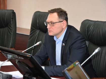 Внесение изменений в главный финансовый документ города обсудили депутаты  на комиссии по бюджету и экономике