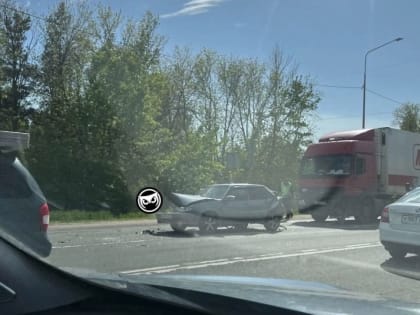 После жесткого ДТП у поселка Монтажный в Пензе образовалась пробка