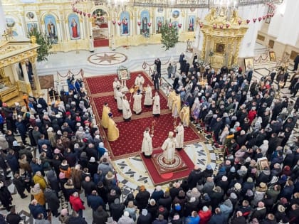 Православные пензенцы празднуют Рождество Христово