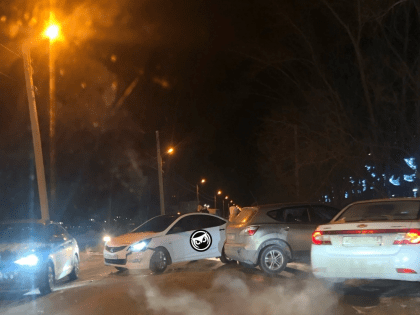 В Пензе после аварии на улице 65-летия Победы образовалась пробка