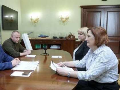 Олег Мельниченко обсудил с активом организации «Солдатская мать» поддержку участников СВО и их семей