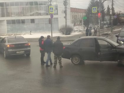 Пензенцев предупредили о пробке в центре города
