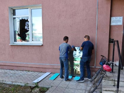 Пензенский губернатор выложил фото обстрелянной больницы в Токмаке