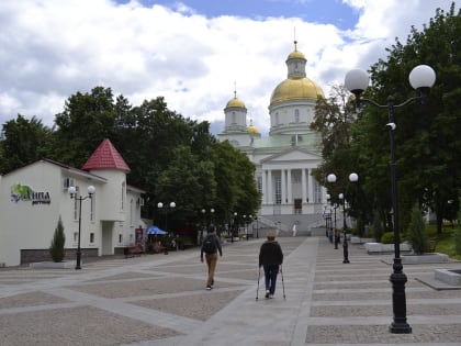 В Пензу привезли мощи святителя Нектария Эгинского