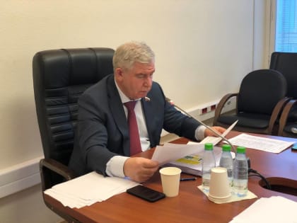 На приеме у Сергея Есякова вновь обсуждали тему городских долгостроев