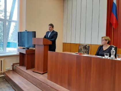 Председатель Собрания представителей Наровчатского района  Татьяна Урсова провела 16 сессию представительного органа муниципального района