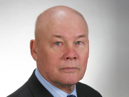 Поздравляем с юбилеем выпускника ПГУ Юлиана Хохлова!