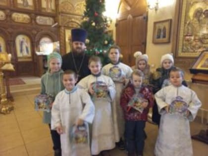 Поздравление и Рождественское представление воспитанников воскресной школы